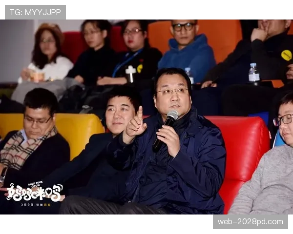 丁霞这手速，别人家孩子拿手机逆光都卡顿，她打比赛快到飙电影节奏了吧？